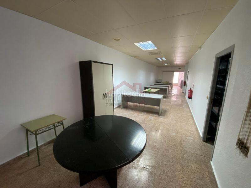 Foto f77684a6-182c-4436-99fe-2f8ae0906632. Local comercial local venta en Carrús Oeste Elche / Elx