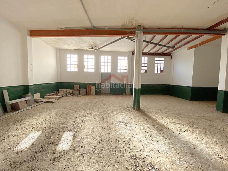 Foto 55ccad94-6053-4e82-ad12-2ad84808aa0d. Local comercial local venta en El Altet Elche / Elx