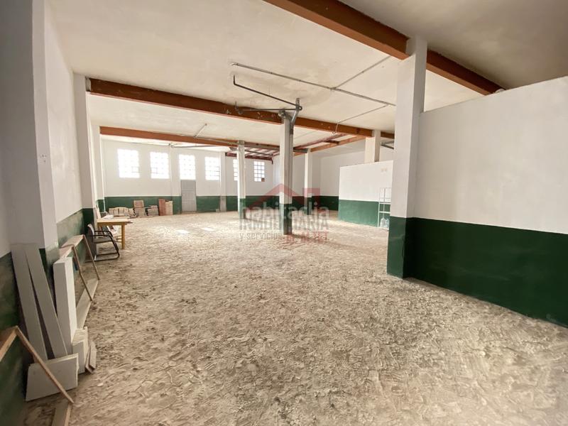 Foto f28c4580-24ec-46b5-8faf-ebdff5401193. Local comercial local venta en El Altet Elche / Elx