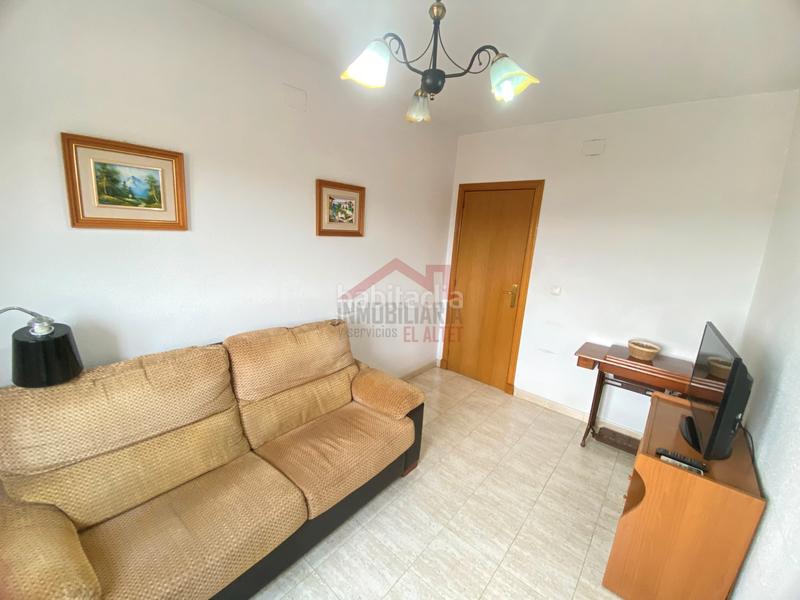 Foto fe5d9d45-c10f-4c1d-82aa-860bb55b76b6. Piso  venta en El Altet Elche / Elx