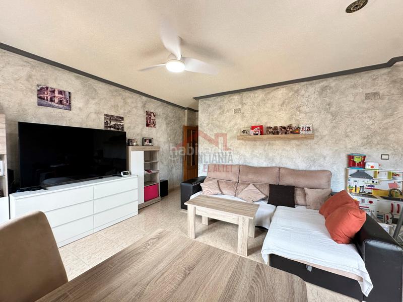 Foto 06d1bf06-d166-40b9-8975-b6fc53b2410d. Piso  venta en El Altet Elche / Elx