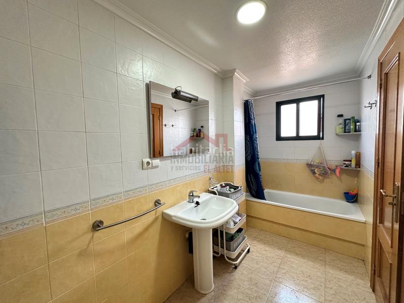 Foto 1efd2e99-e802-4ff1-b6d2-f320e7fed576. Piso  venta en El Altet Elche / Elx