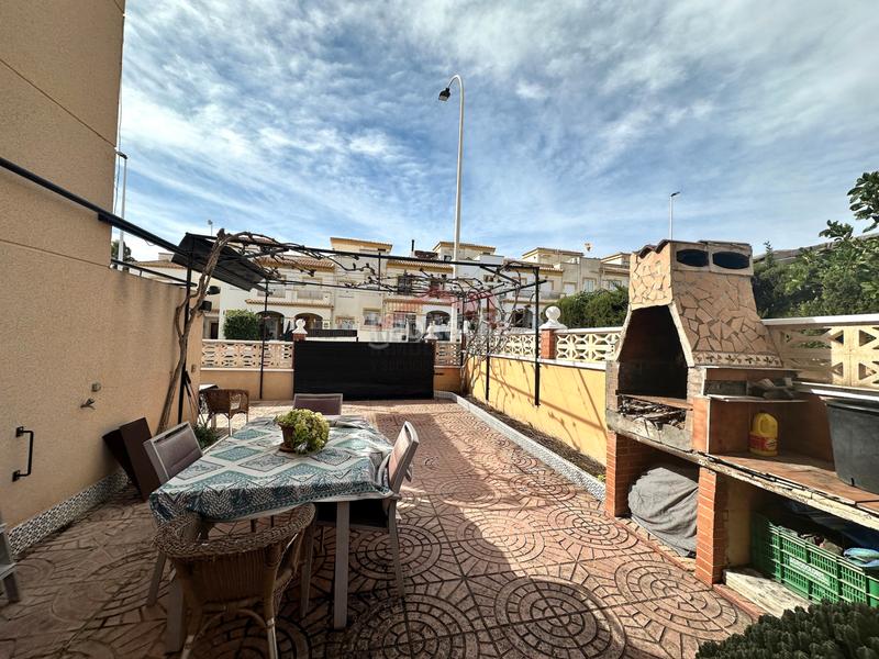 Foto 80dc4b7a-8f1d-4406-b097-a97eb6805a6c. Duplex dans Panorama-Sierramar Santa Pola