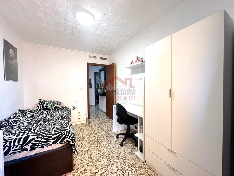 Foto 0ad90264-d0f0-4adc-aad8-ba337f9ae6c1. Etagenwohnung mit heizung in El Altet Elche / Elx