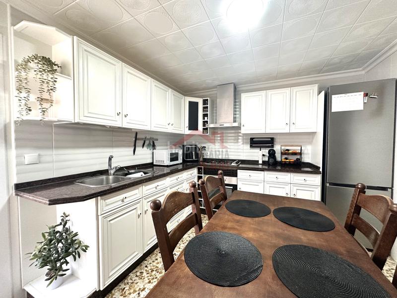 Foto 308b876e-5011-4f71-95f9-92823a5f3dd3. Etagenwohnung mit heizung in El Altet Elche / Elx