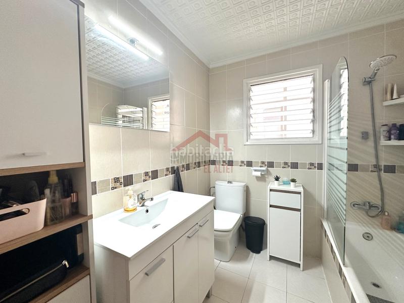 Foto 52c0d159-7891-45e8-871e-dd7782ee65f0. Etagenwohnung mit heizung in El Altet Elche / Elx