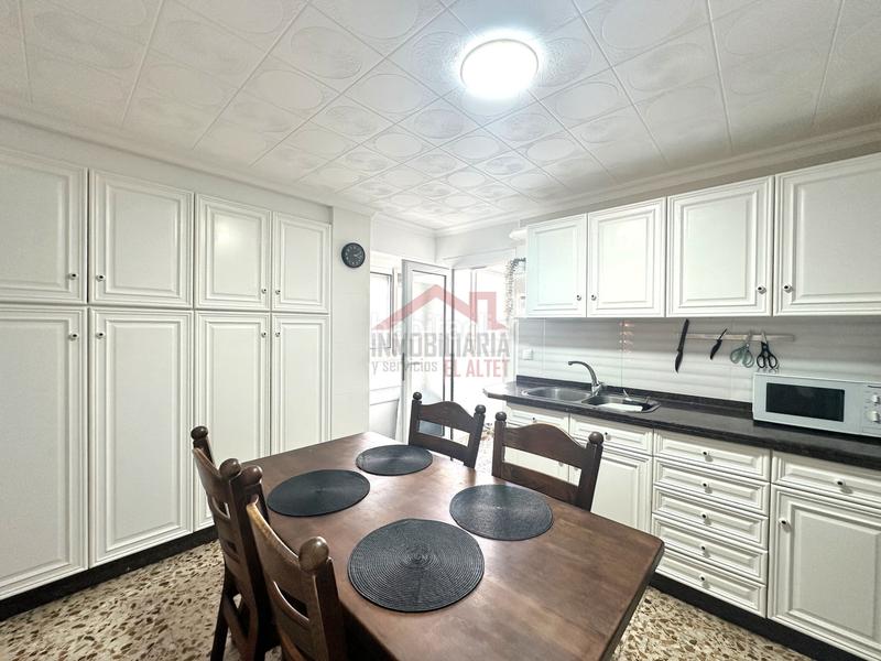 Foto 900a1d03-71f2-40b8-a0e1-41cb27e4b986. Etagenwohnung mit heizung in El Altet Elche / Elx