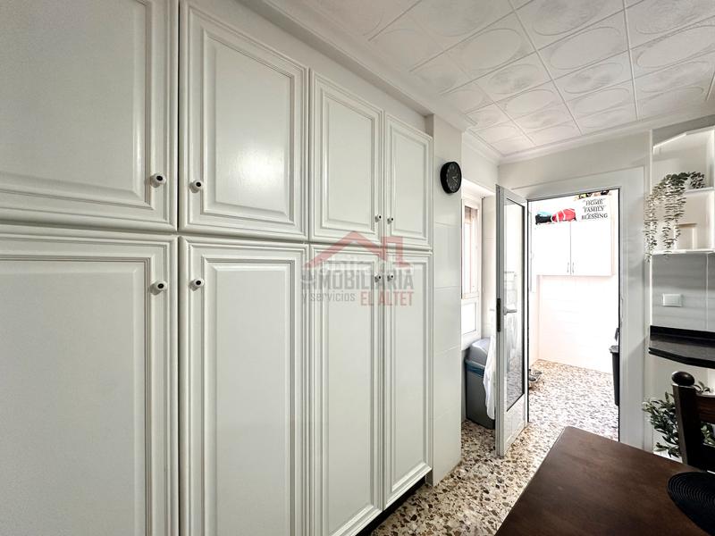 Foto d4b07d11-a5e3-4175-8e64-5e0cbdeaf06e. Etagenwohnung mit heizung in El Altet Elche / Elx