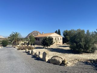 Chalet  Calle sierra salinas. Chalet venta