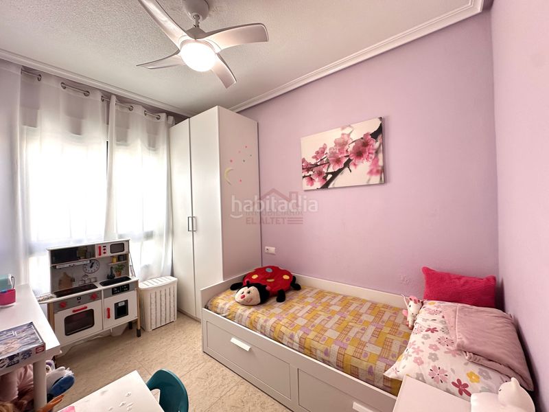 Foto a54b3054-8ba1-43eb-855e-7bab297f772c. Pis amb calefacció aparcament a El Altet Elche / Elx