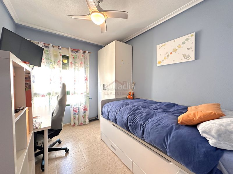 Foto e145f545-a56f-44e1-bf3f-4e08e2bd9d9a. Pis amb calefacció aparcament a El Altet Elche / Elx