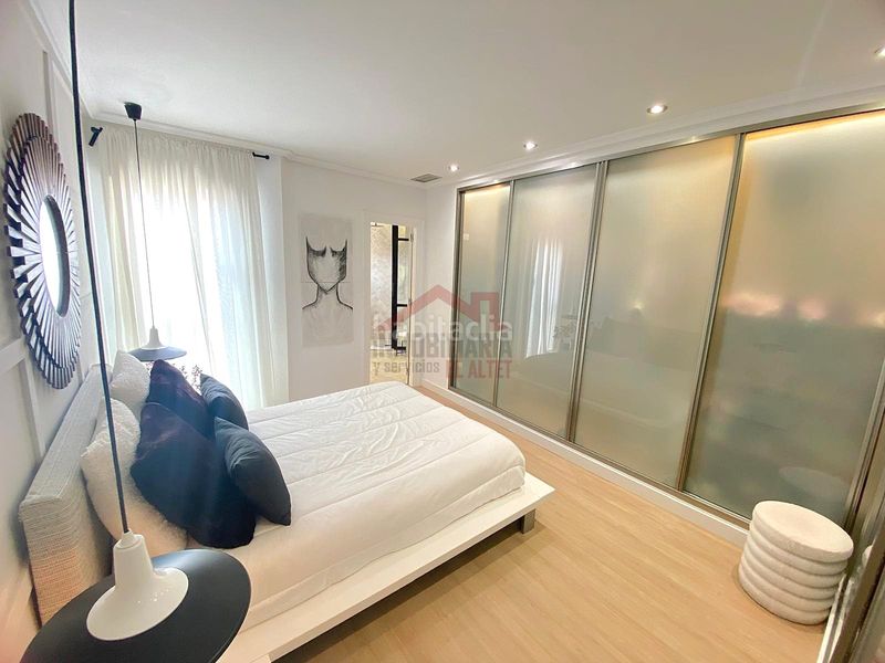 Foto 0b0096f5-53b1-41c4-b8c0-b34a1f7cb7dc. Piso  venta en San Crispín Elche / Elx