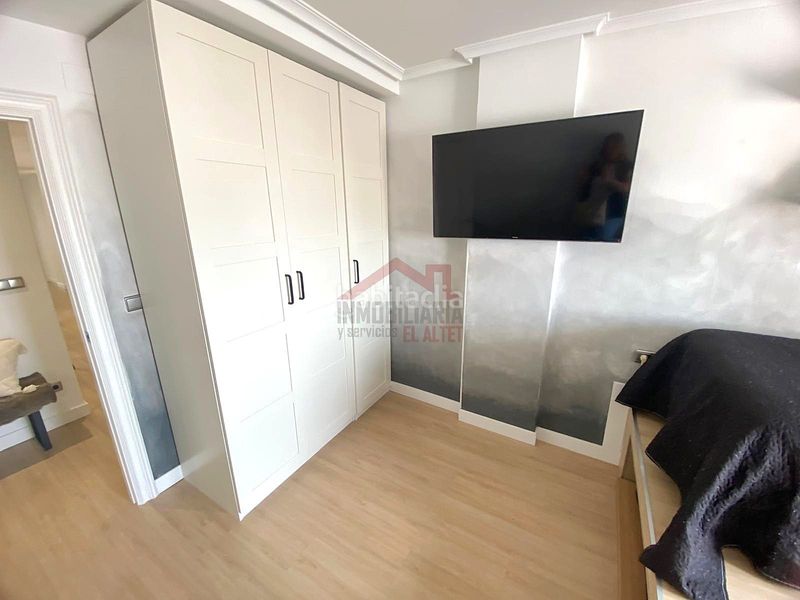 Foto f8dd09c3-652f-4456-8cef-53ba7c7aa873. Piso  venta en San Crispín Elche / Elx