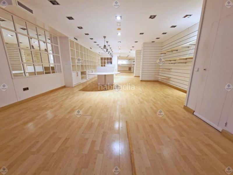 Foto 675b7dee-4e65-4883-b26d-5e675e352b54. Alquiler local comercial local en alquiler en Malgrat de Mar