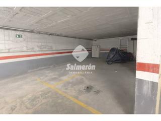 Parking voiture à Palafolls. En venta plaza de aparcamiento para dos coches en centro de pala