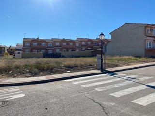Terreny residencial a Villa del Prado. Parcela urbana muy bien situada de 170 mtrs