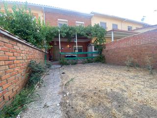 Reihenhaus in Villa del Prado. Oportunidad! chalet adosado de 2 plantas en zona centro de salud