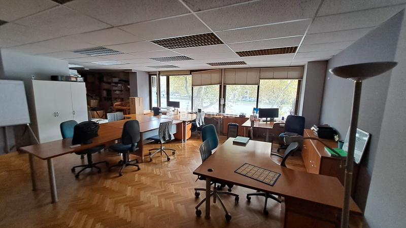 Foto 24bdc8eb-3547-47e0-ade1-dc5b2ee05a63. Rent office space with heating in Castillejos-Cuzco Madrid