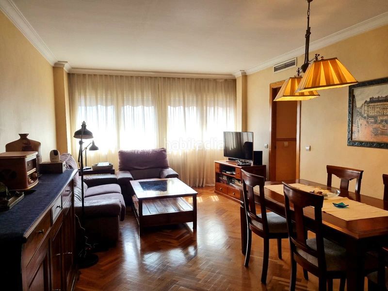 Foto 066468f5-1222-4c2f-81c5-89dde63ea168. Flat with heating in Canillejas Madrid