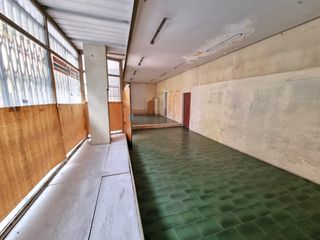 Local Comercial a Calle de la Esfinge