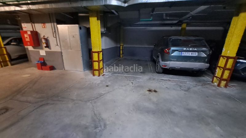 Foto c7a058c0-fc4d-47cc-aaee-8e296abb0105. Lloguer pis amb calefacció aparcament piscina a La Florida - El Plantío Madrid