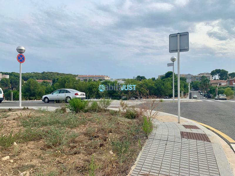 Foto 95bca815-73d2-44a1-9c23-f6ef641ac155. Wohngrundstück in pla de maset - cap de Salou Salou