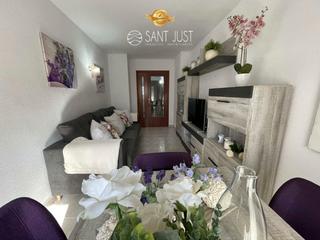 Apartament a Carrer d'amadeu vives 11. Apartamento para entrar a vivir