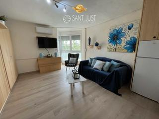 Estudi  Carrer de joaquim serra 7. Estudio a la venta en la pineda