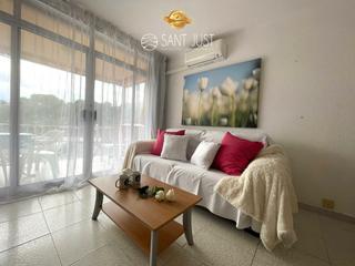 Apartament a Carrer d'hipòlit lázaro 16. Apartamento muy cerca de la playa de la pineda