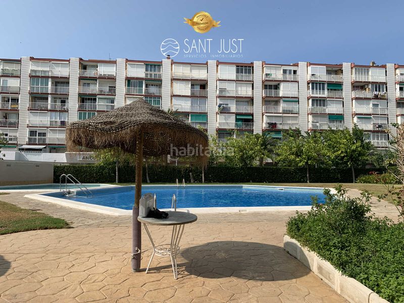 Foto febd2b2b-b5b7-4573-85a2-218543ff680e. Estudi amb piscina a La Pineda Vila-seca