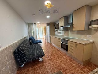 Rent Flat  Carrer de plácido domingo. Alquiler de larga duracion