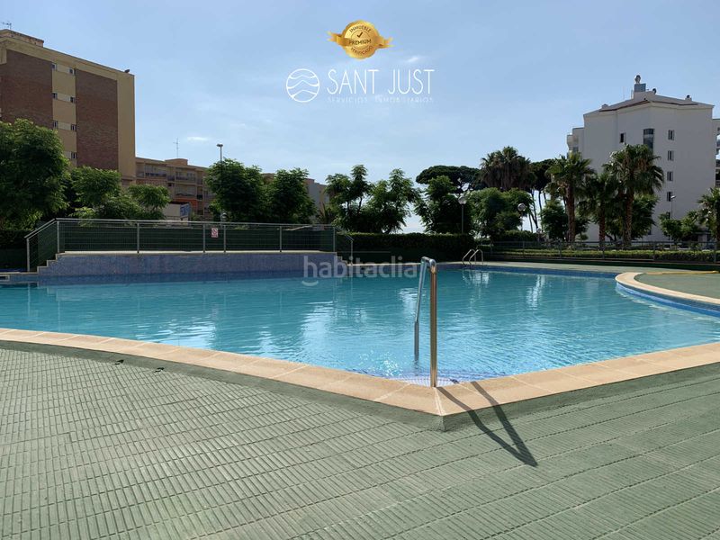Foto 3a57750c-dc46-4ffb-b300-a5c9d45f8921. Estudi amb piscina a La Pineda Vila-seca