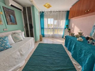 Studio à Carrer de joaquim serra 11. Estudio a la venta en la pineda con licencia turistica