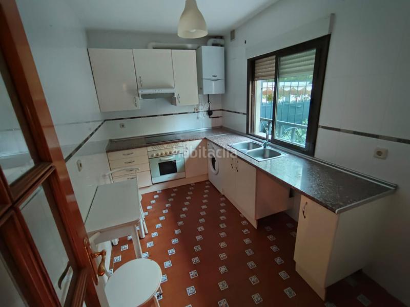 Foto 91c73a1f-47d8-4df0-b921-3ab82a539e1c. Casa a schiera con riscaldamento parcheggio piscina in Morata de Tajuña