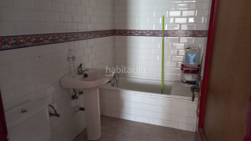 Foto c9369299-7409-45c9-bcba-605fa2c13cb2. Local comercial  en venta en Chinchón