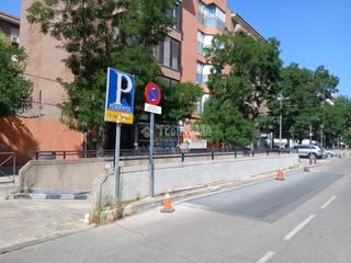 Parking coche en Vista Alegre