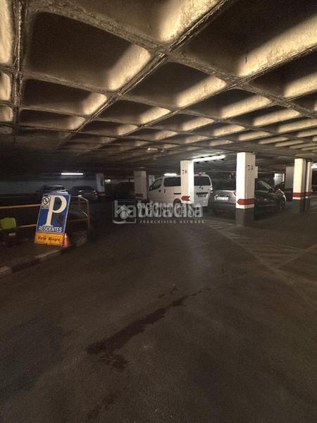 Foto e185651b-975e-47ee-abdc-56dadd45c6bb. Parking coche boxplaza de garaje en venta en Vista Alegre Madrid