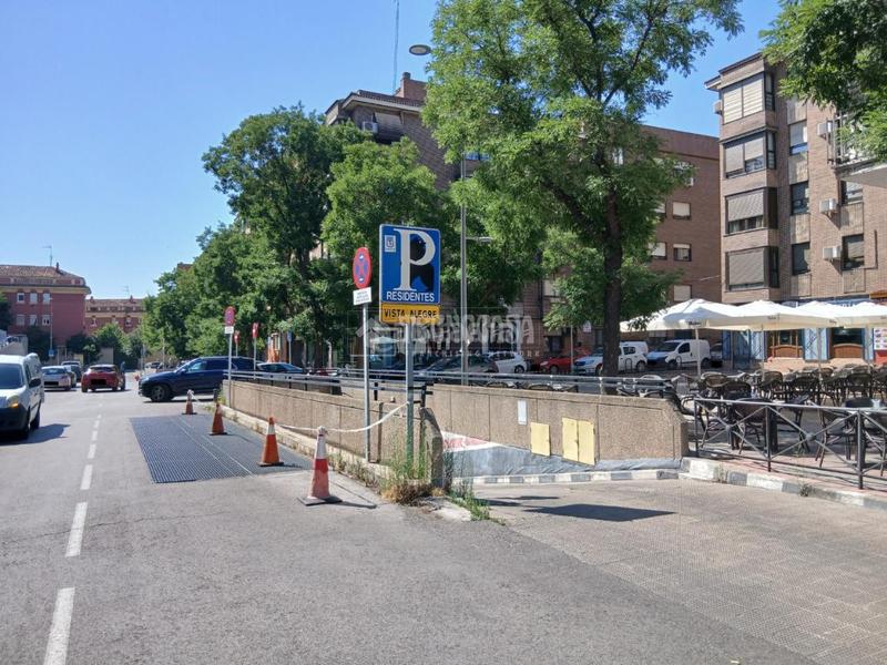 Foto f432c697-2c80-40c6-9754-4c030528b33e. Parking coche boxplaza de garaje en venta en Vista Alegre Madrid