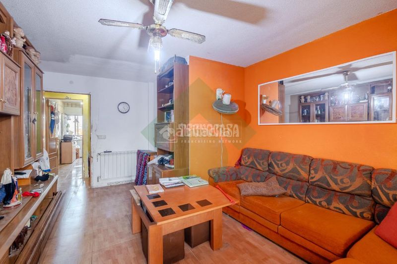 Foto b9d6c67c-9dbc-42da-8975-f7d729d9f8ef. Piso  en venta en Puerta Bonita Madrid