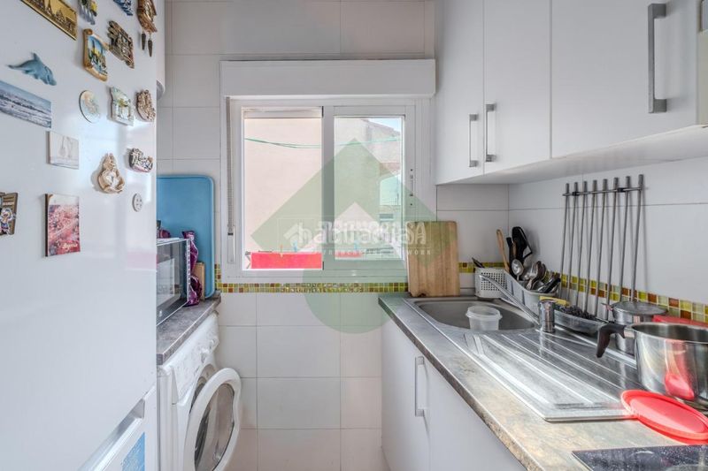 Foto f0c78eff-5ce6-422e-8009-48c6fee1c894. Piso  en venta en Puerta Bonita Madrid