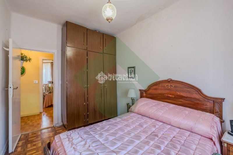 Foto e7b419a6-8612-4b56-83b7-62540308db1e. Pis a Vista Alegre Madrid