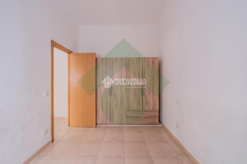 Foto 0ddef410-ab6d-4df0-ba0f-3003392f36c9. Piso  en venta en Vista Alegre Madrid