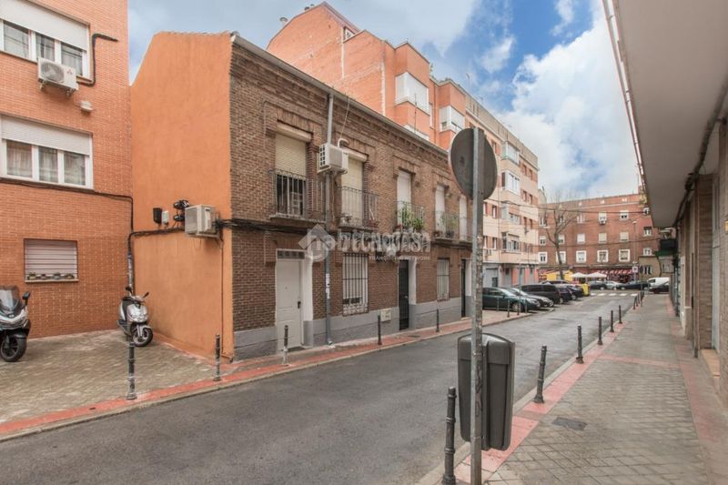 Foto 7786b2db-e0c4-46e0-be4d-c4a00dcd077e. Piso  en venta en Vista Alegre Madrid