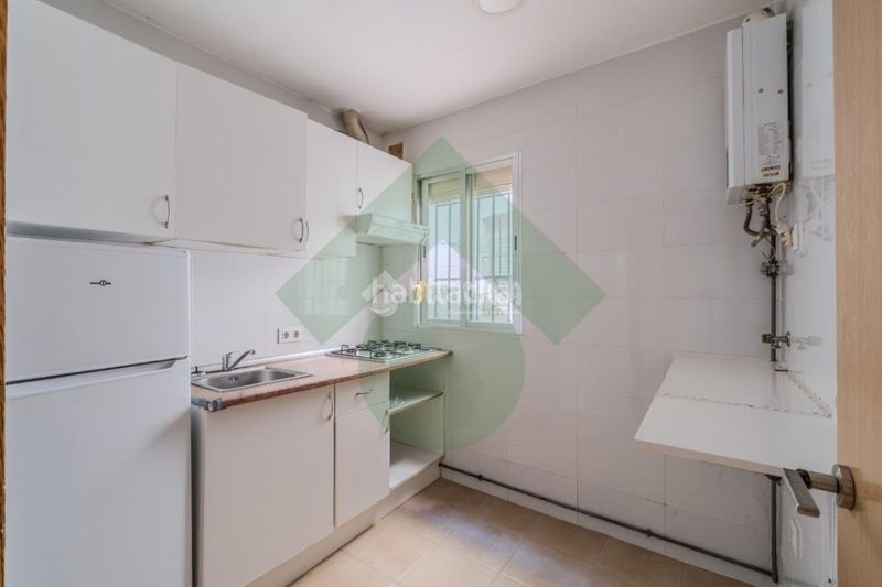 Foto a63458ff-58ea-44d4-bf35-03d8be3c31b4. Piso  en venta en Vista Alegre Madrid