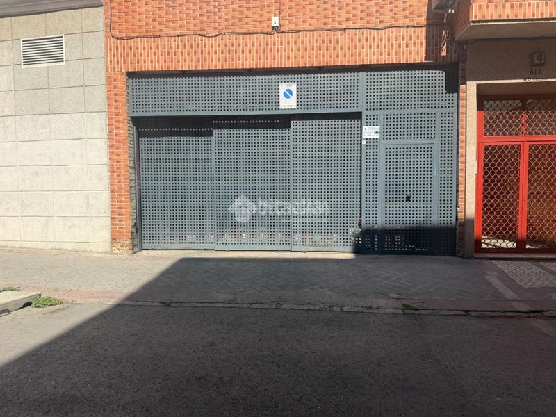 Foto 91e1e937-108c-4cd0-aeb8-2608473bde90. Aparcament cotxe a Puerta Bonita Madrid