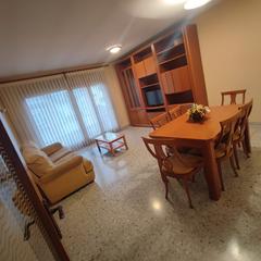 Semi detached house  Carrer de pau casals. Oportunitat vic/calldetenes casa 310.000 negociables