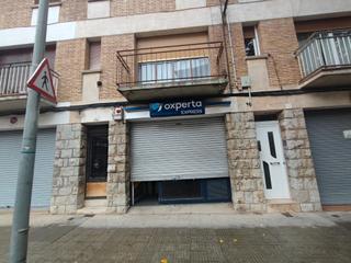Location Local commercial à Avinguda de martí genís i aguilar 69. Zona estadi -local lloguer de 174 m2.