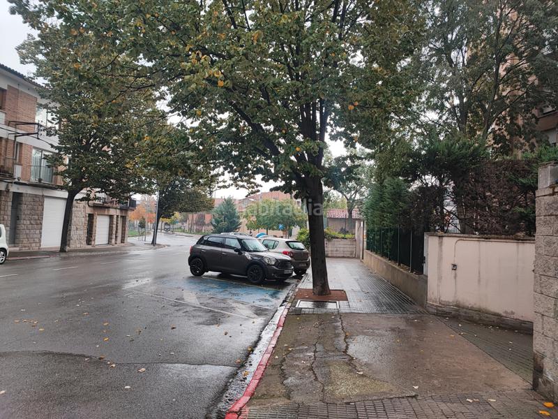 Foto 7d4c0c83-a1b0-4b57-9520-12d91385e305. Lloguer local comercial a avinguda de martí genís i aguilar 69 a Vic