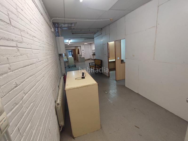 Foto 61b95447-2932-43bc-9001-a712ce8af9a5. Location local commercial dans avinguda de martí genís i aguilar 69 dans Vic