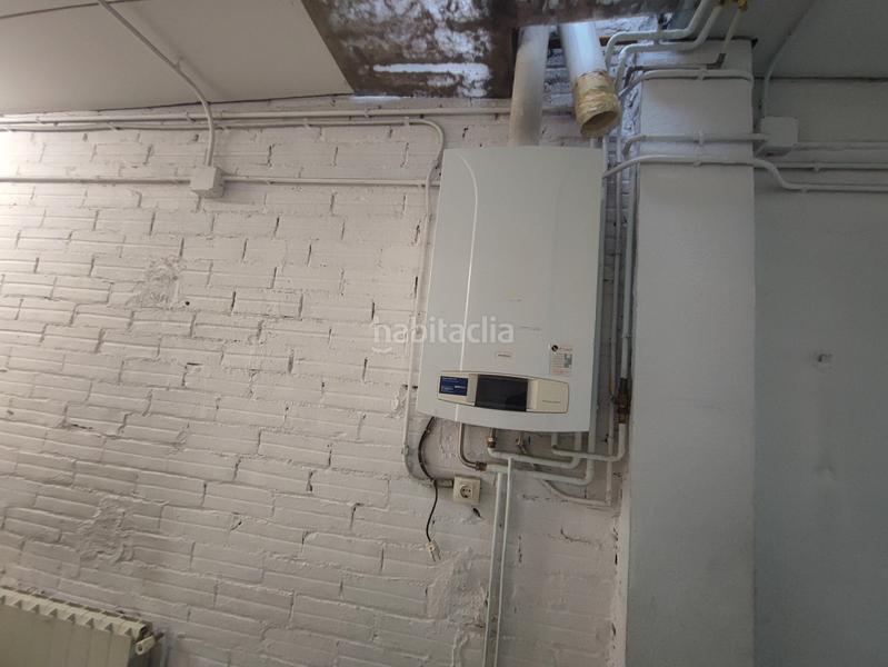 Foto 6a8fcb0d-45a0-408c-92b7-f4a90333e544. Rent business premise in avinguda de martí genís i aguilar 69 in Vic